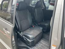 TOYOTA ESTIMA HYBRID 2016