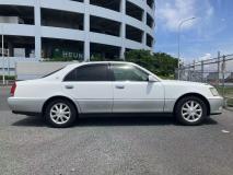 TOYOTA CROWN MAJESTA 2001