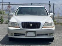 TOYOTA CROWN MAJESTA 2001