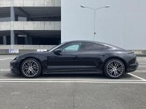 PORSCHE Taycan 2022