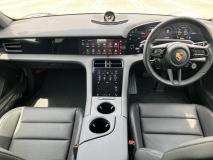 PORSCHE Taycan 2022