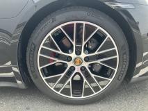 PORSCHE Taycan 2022