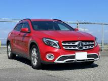 MERCEDES BENZ GLA 2018