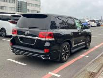 TOYOTA LAND CRUISER 2019