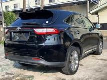TOYOTA HARRIER 2019