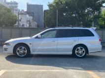 MITSUBISHI LEGNUM 2000