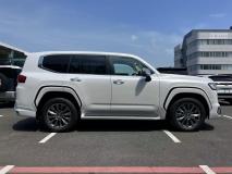 TOYOTA LAND CRUISER 2024