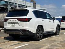 LEXUS LX600 2023