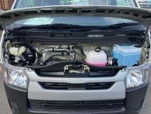 TOYOTA HIACE VAN 2025