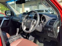 TOYOTA LAND CRUISER PRADO 2016