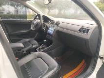 VOLKSWAGEN SANTANA 2022