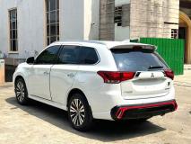 MITSUBISHI OUT LANDER 2022