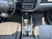 MITSUBISHI OUT LANDER 2022