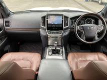 TOYOTA LAND CRUISER 2018