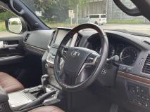 TOYOTA LAND CRUISER 2018