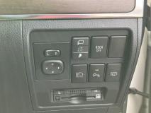 TOYOTA LAND CRUISER 2018