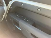 LAND ROVER DEFENDER 2023