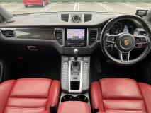 PORSCHE MACAN 2018