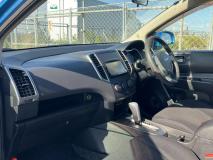 NISSAN WINGROAD 2012