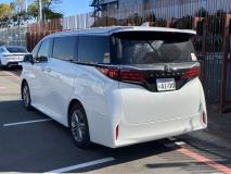 TOYOTA ALPHARD 2023