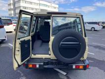 TOYOTA LAND CRUISER 70 2024