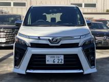 TOYOTA VOXY 2019