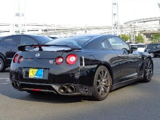 NISSAN GT-R 2012