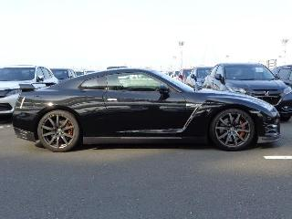 NISSAN GT-R 2012