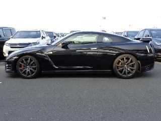 NISSAN GT-R 2012