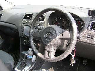 VOLKSWAGEN POLO 2010